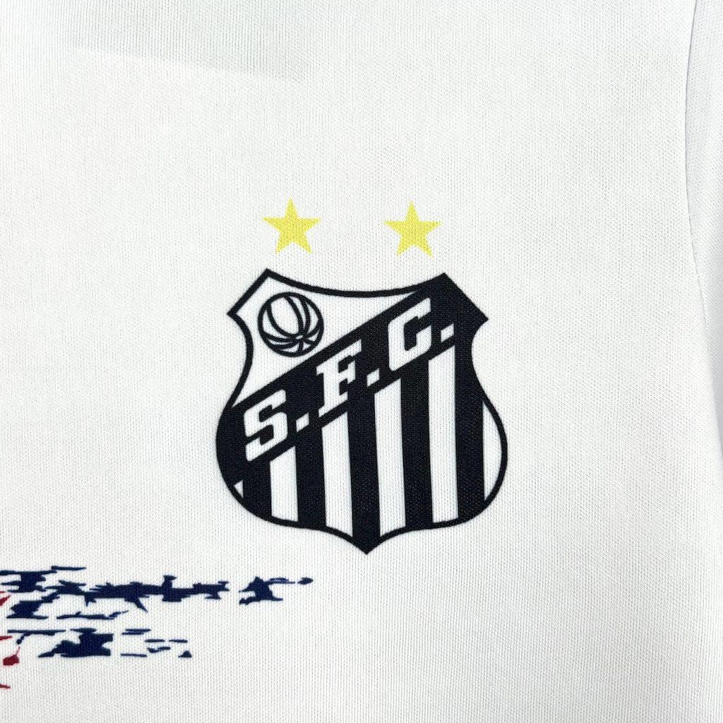 Maillot Neymar concept 2025-26 de Le 12 -ème Maillot, design sportif avec logo et numéros, porté par un mannequin.