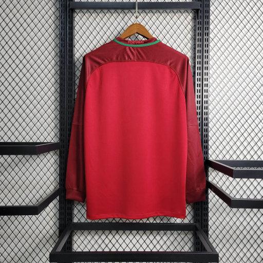 Maillot Portugal 2016 manches longues rétro de Le 12 -ème Maillot, maillot de football avec motifs traditionnels.
