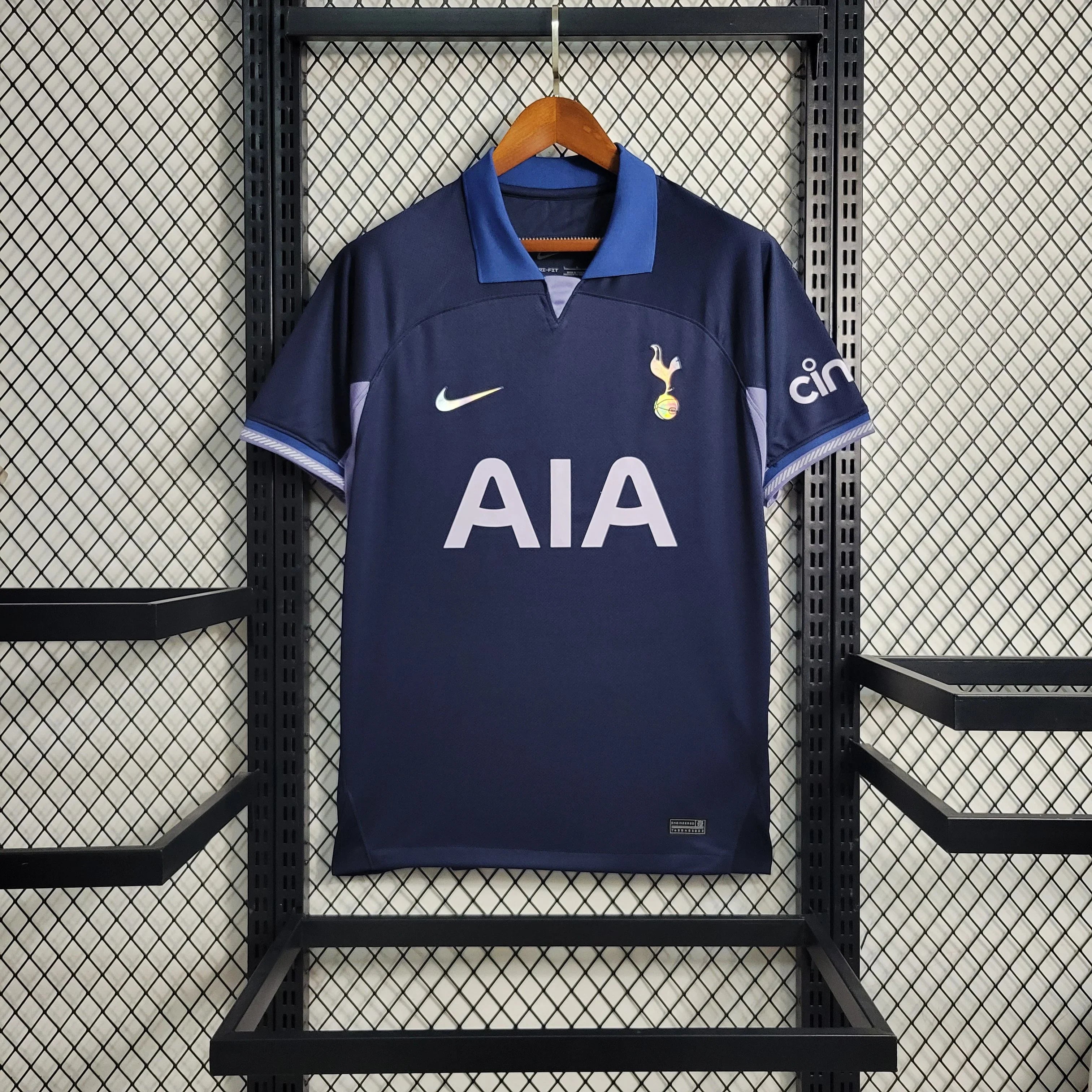 Maillot extérieur Tottenham 2023-24 Le 12-ème Maillot, maillot de football avec logo et design officiel, vue de face