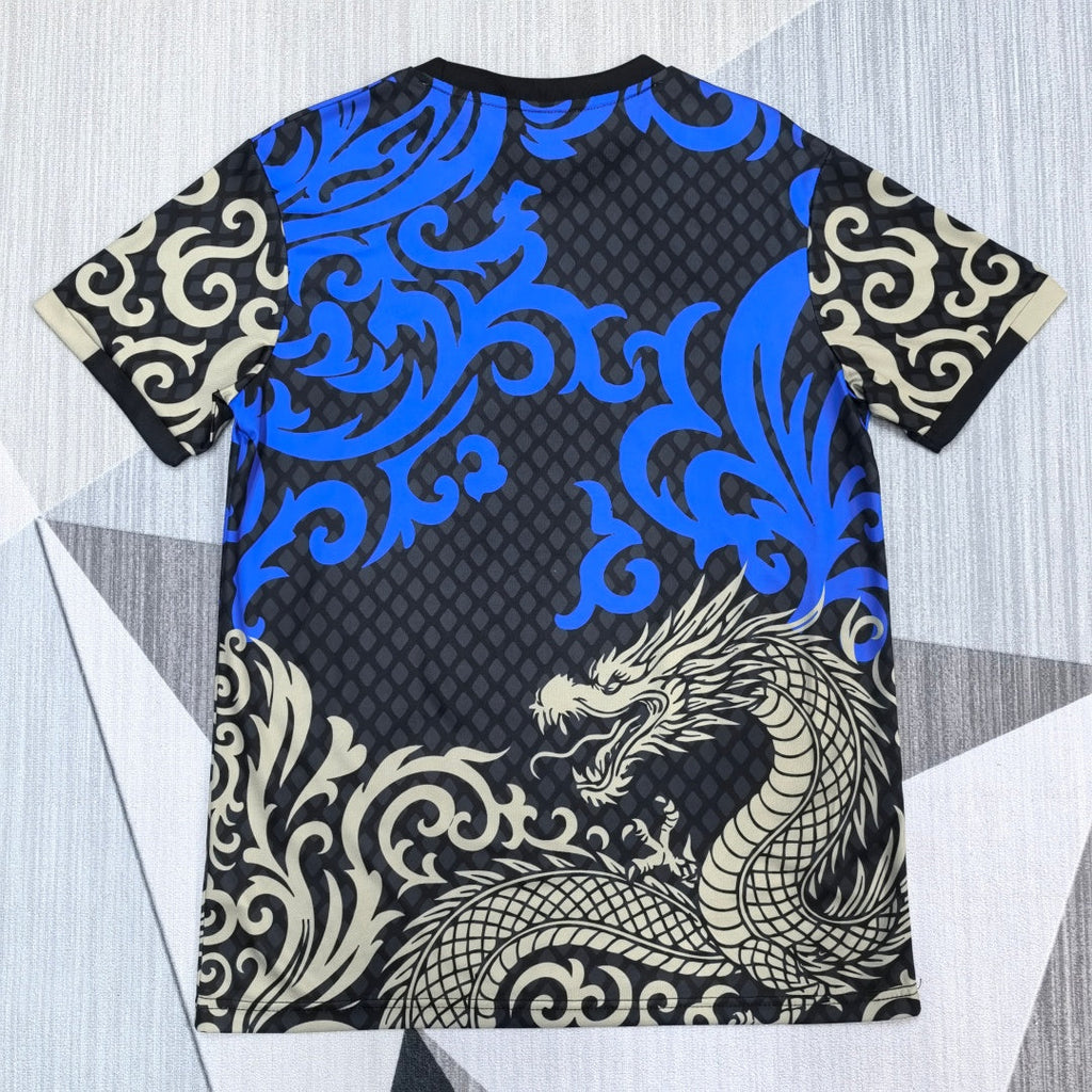 Maillot de football Le 12 -ème Maillot, Porto 25/26, en bleu dragon, vue de face avec logo et détails du design.