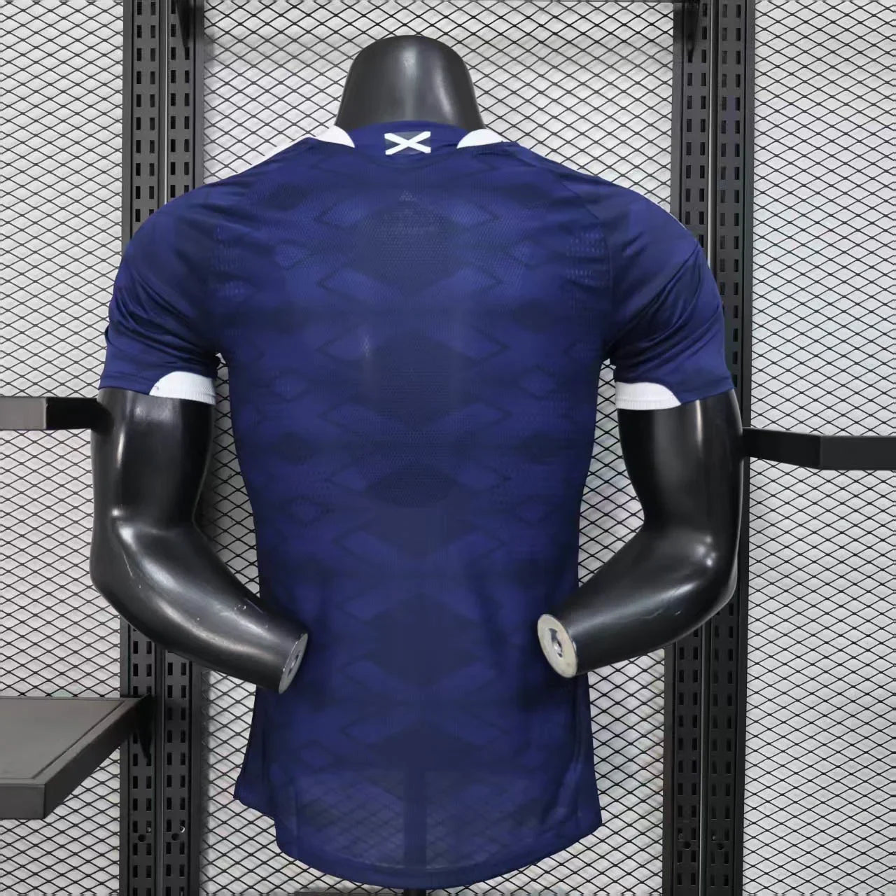 Maillot Écosse Coupe du Monde 2026 de la marque Le 12 -ème Maillot, vue de face avec logo et détails du design.