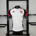 Maillot extérieur Flamengo 2025-26 de la marque Le 12, avec logo et design officiel, vue de face sur fond neutre.