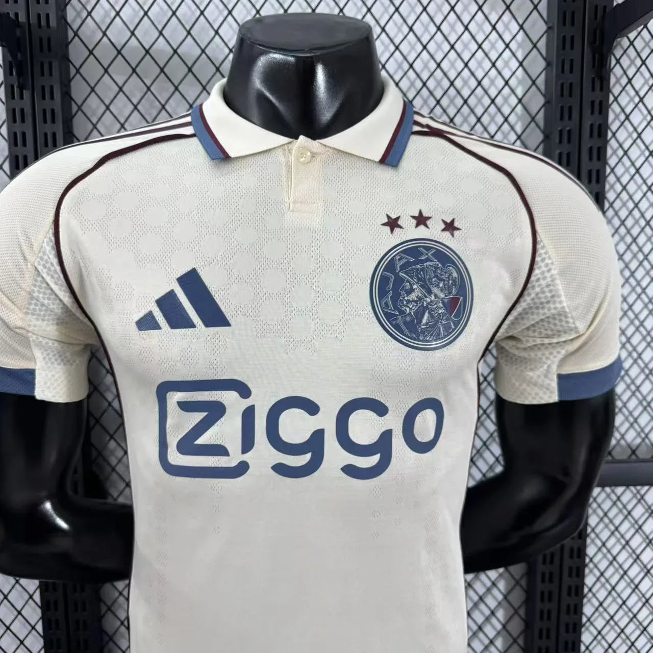 Maillot de football Ajax 2025-26, marque Le 12 -ème Maillot, vue front avec logo et design moderne.