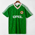 Maillot domicile rétro de l'Irlande 1990-1992, maillot de football Le 12-ème Maillot, avec logo et détails traditionnels.