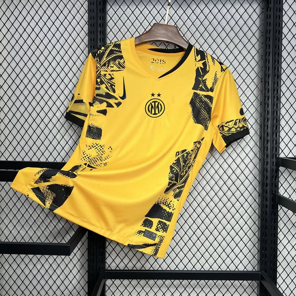 Maillot third de l'Inter Milan 2024/25, maillot de football officiel Le 12 -ème Maillot, vue de face avec logos et design moderne