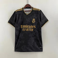 Maillot Real Madrid saison 2023-2024 édition spéciale Dragon Chinois, marque Le 12 -ème, devant avec logo et design unique.