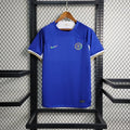 Maillot domicile Chelsea saison 2023-2024 Le 12, maillot de football avec logo et design officiel sur fond bleu.