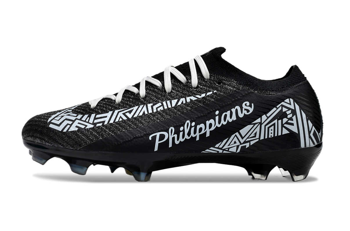 Crampons Mercurial Vapor 16 Elite XXV pour football, semelles en métal avec pointes pour adhérence.