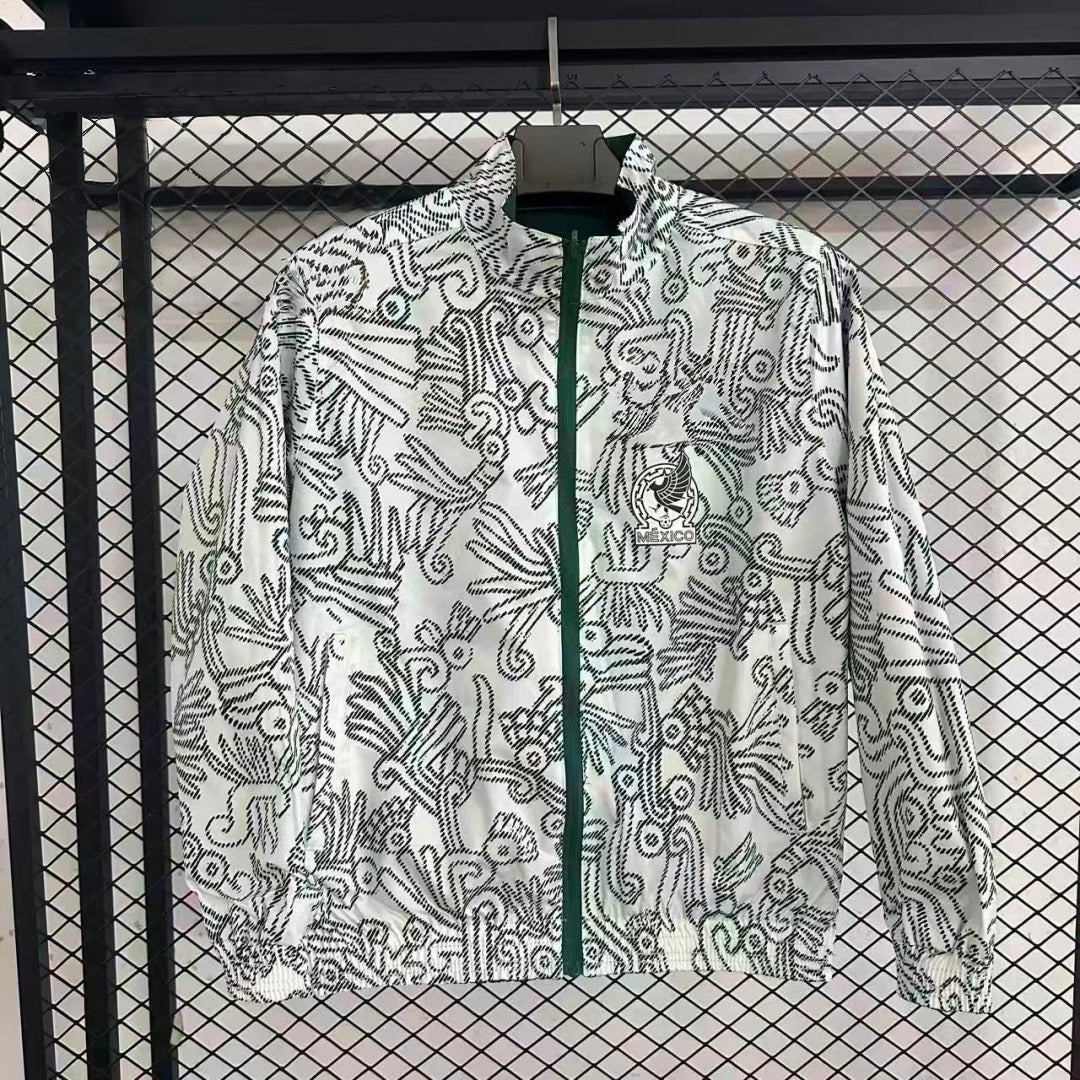 Veste coupe-vent réversible Le 12 -ème Maillot Mexique, tissu léger, design coloré, portée en extérieur.