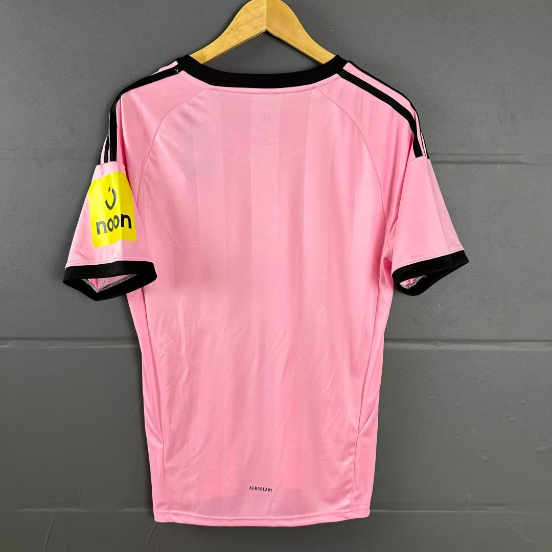 Maillot de gardien de but Newcastle 25/26 en polyester, marque Le 12 -ème Maillot, vue front avec logos et détails colorés