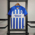 Maillot Brighton 2023-34 de la marque Le 12 -ème Maillot, vue de face avec détails du design et logo de l'équipe.