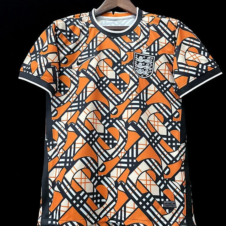 Maillot d'entraînement Angleterre 2022/23 Le 12-ème Maillot, maillot de football avec logo et détails de l'équipe sur le devant