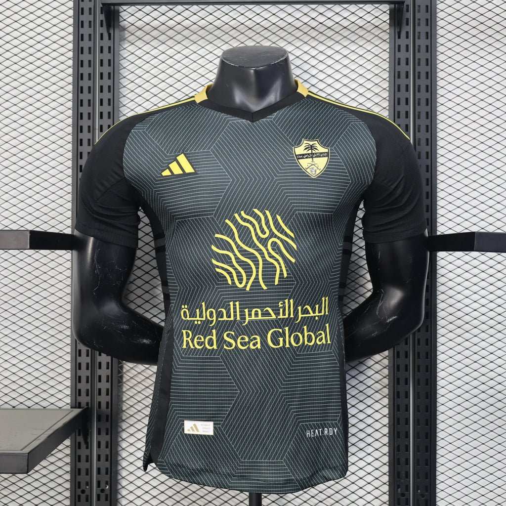 Maillot extérieur de l'équipe AL-Ahli 2025-26 de la marque Le 12, maillot de football avec logo et design moderne.