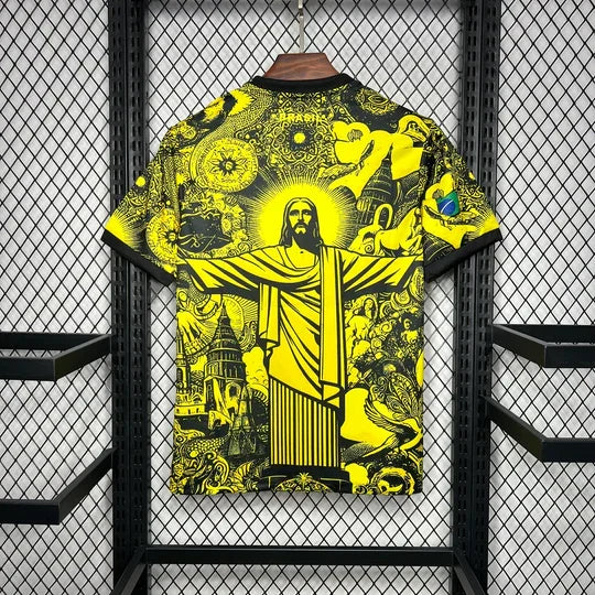 Maillot de football Brésil Concept 2024 Jaune de la marque Le 12, vue de face avec détails du design.