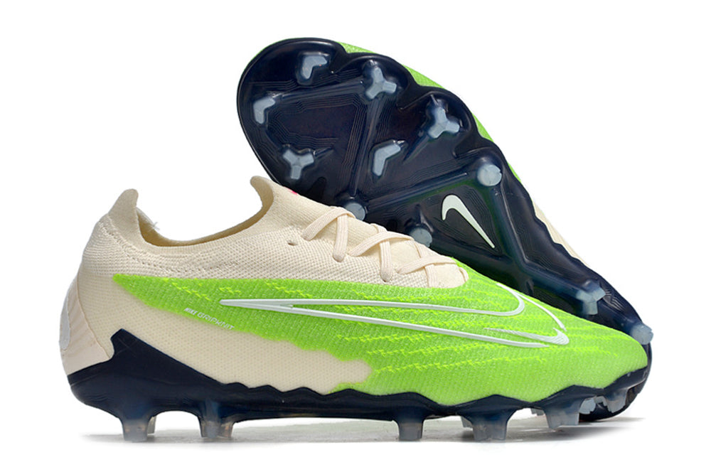 Crampons Phantom GX Elite FG de Le 12 -ème Maillot, fixation pour chaussures de randonnée, avec pointes en acier robustes.