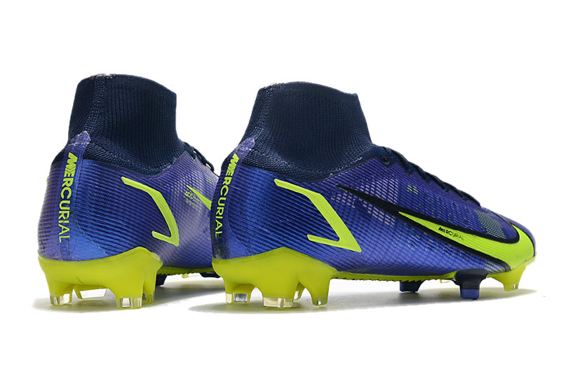 Crampons Mercurial Superfly IX Elite de Le 12 -ème Maillot, vue des crampons avec pointes en métal pour football.