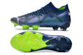 Crampons Future Ultimate FG de Le 12 -ème Maillot, vue en gros plan montrant les pointes en acier et la fixation.