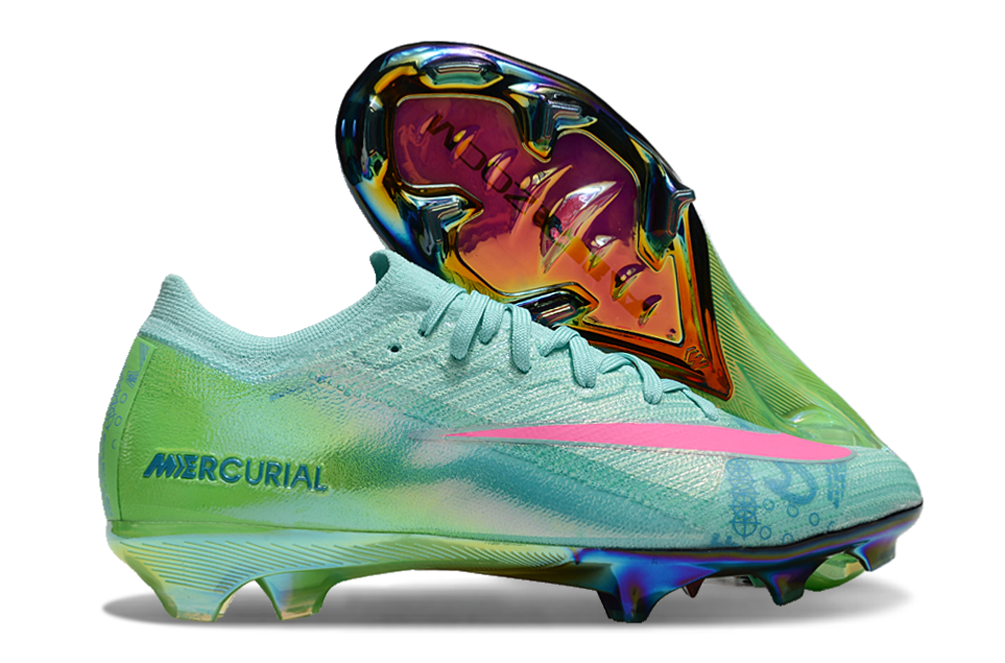 Crampons Mercurial Vapor XV Elite de Le 12 -ème Maillot, chaussures de football avec clous pour sport outdoor, vue de face.