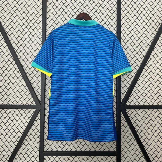 Maillot extérieur Brésil 2024/2025 Le 12 -ème Maillot, maillot de football avec logo et design brésilien, vue de face