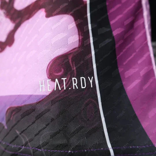 Maillot de football Japon Concept 2024 violet, fabriqué par Le 12 -ème Maillot, avec design moderne et logo visible.