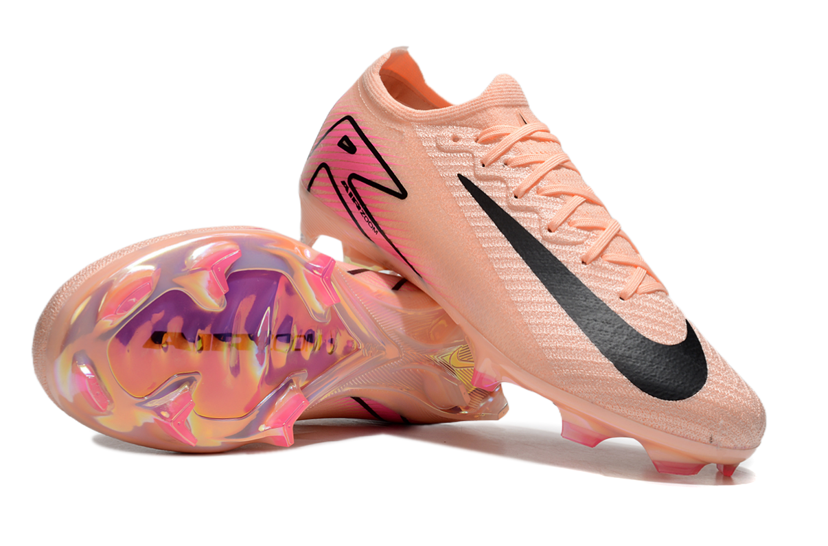 Crampons Nike Mercurial Vapor 16 Elite XXV pour football, semelles en caoutchouc avec crampons en métal pour terrain dur.