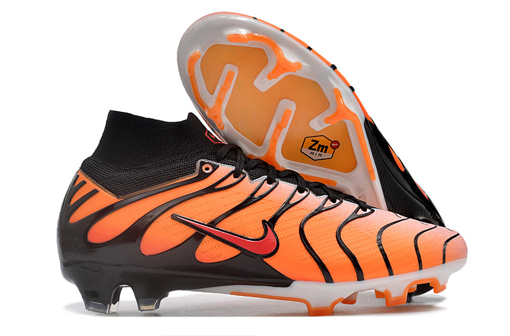 Crampons Mercurial Superfly IX Elite de football, fixation en métal, conçus pour performance sur le terrain.