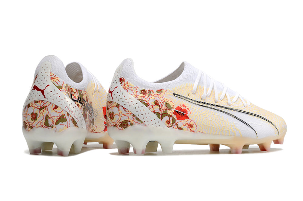 Crampons Ultra Ultimate FG de Le 12 -ème Maillot, avec pointes en acier et fixation robuste pour sports d'hiver et escalade.