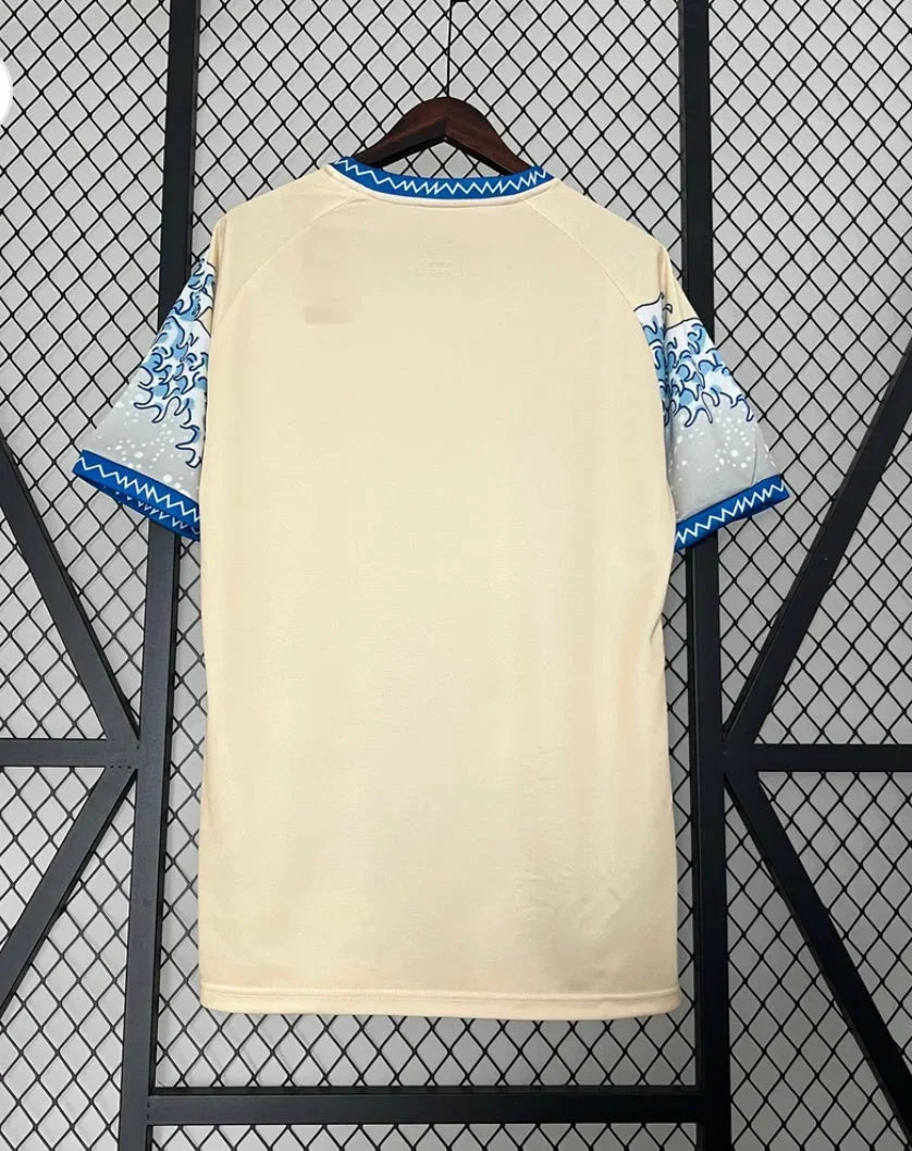 Maillot de football Japon Le 12 -ème Maillot avec design concept vague, vue frontale sur fond blanc.