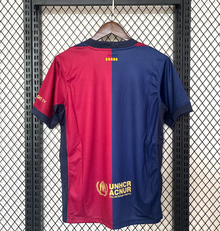 Maillot 24/25 Barcelone Classique Le 12 -ème Maillot, maillot de football bleu avec détails jaunes et logo du club.