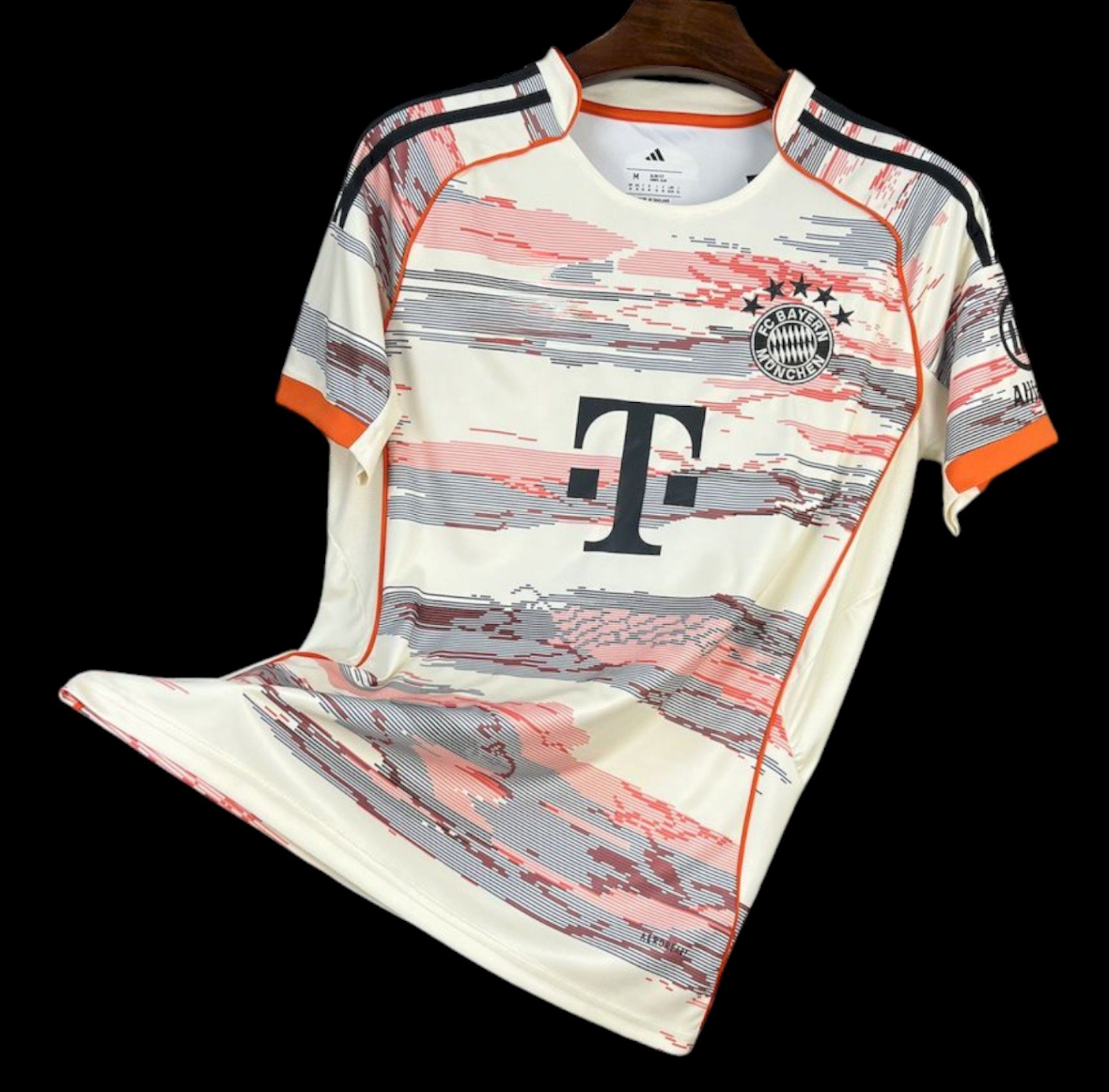 Maillot extérieur Bayern Munich 25/26, marque Le 12 -ème Maillot, vue de face avec logo et détails du maillot.