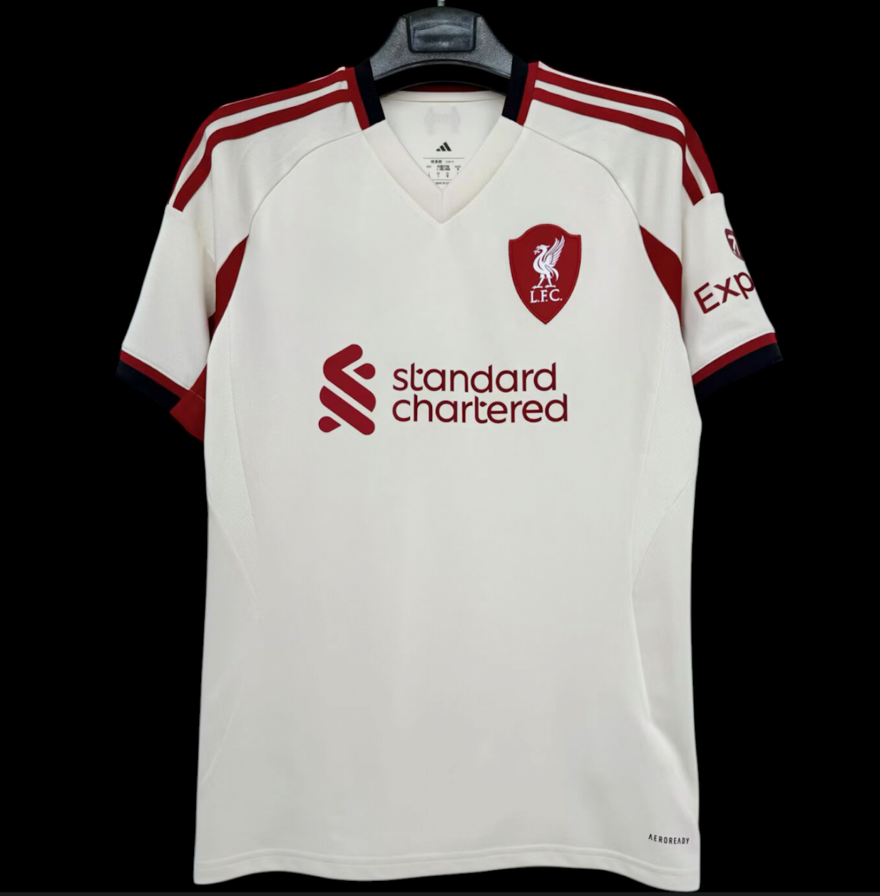 Maillot extérieur Liverpool 25/26 de la marque Le 12 -ème Maillot, vue de face avec logo et détails du kit de football.
