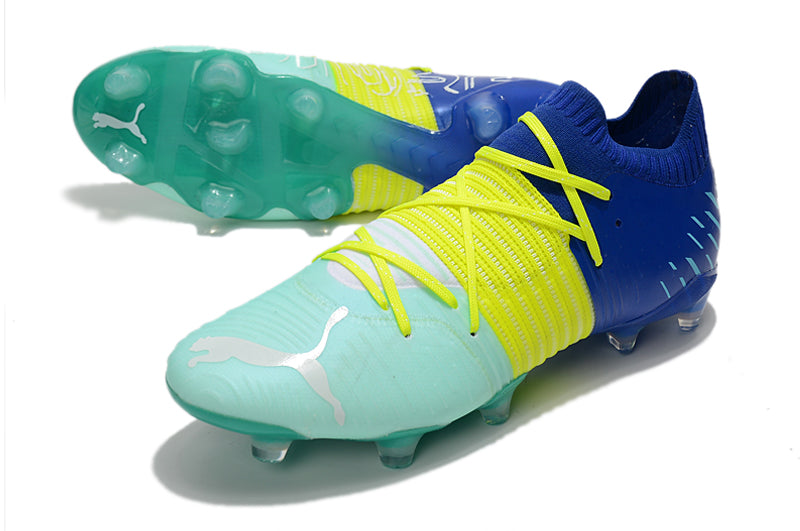 Crampons Future Z 1.1FG de Le 12 -ème Maillot, fixations robustes pour escalade ou alpinisme, avec pointes en acier.