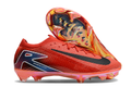 Crampons Nike Mercurial Vapor 16 Elite XXV pour football, semelles en caoutchouc avec crampons en métal, vue de face