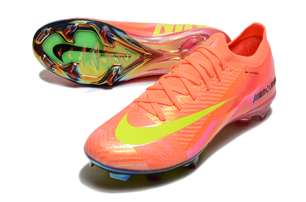 Crampons Mercurial Vapor XV Elite de Le 12 -ème Maillot, vue détaillée des pointes et du design du produit.