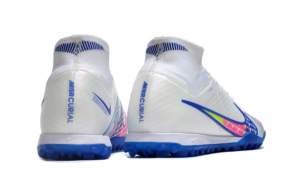 Crampons Mercurial Superfly IX Elite, chaussures de football pour terrain dur, avec crampons en métal et design moderne.