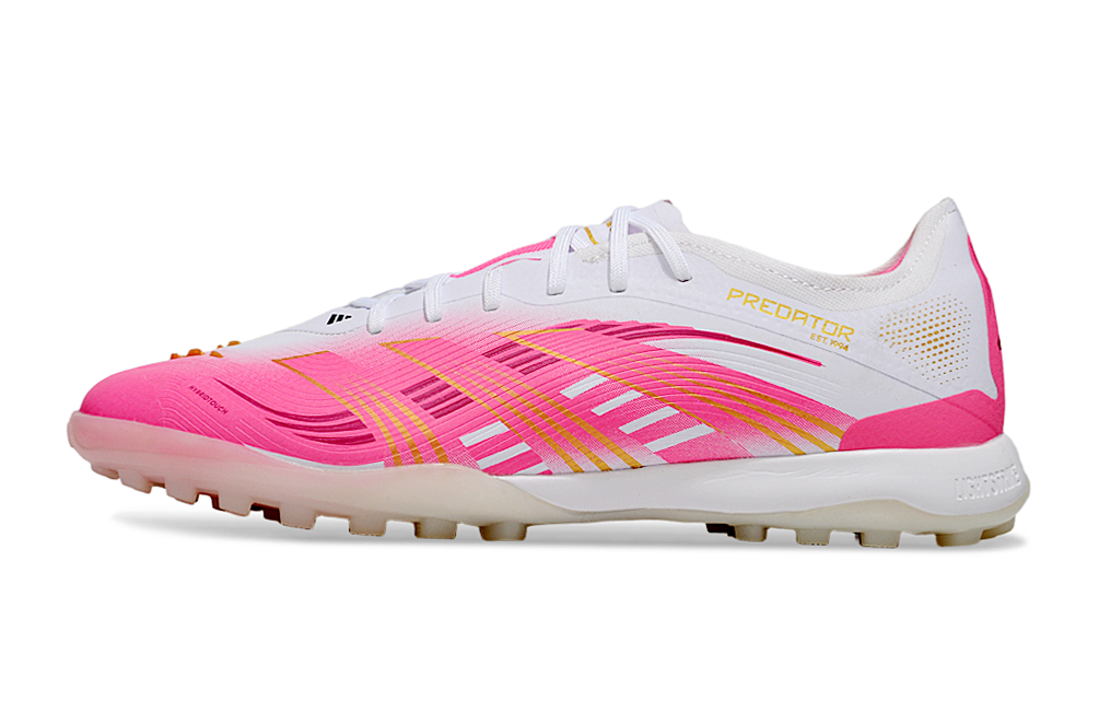 Crampons Predator 25 Elite IC pour chaussures, conçus par Le 12 -ème Maillot, avec pointes en métal pour la glace et la neige.