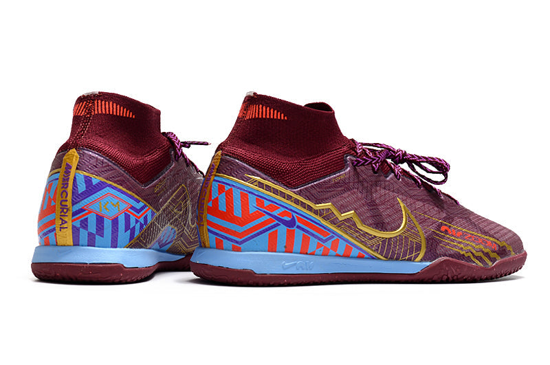 Crampons Mercurial Superfly IX Elite pour football, fixation robuste, chaussures de sport avec crampons en métal.