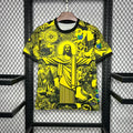 Maillot de football Brésil Concept 2024 jaune de la marque Le 12 -ème Maillot, vue frontale avec logo et détails colorés