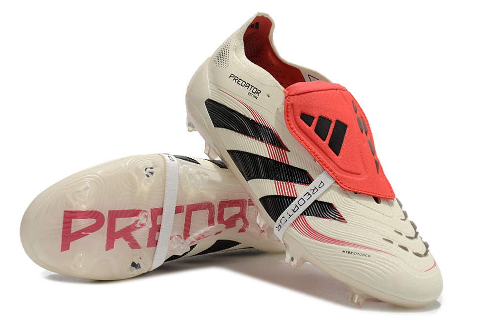 Crampons Le 12 -ème Maillot Predator Accuracy+ FG pour chaussures d'élite, avec pointes métalliques robustes, adaptés à la glace.