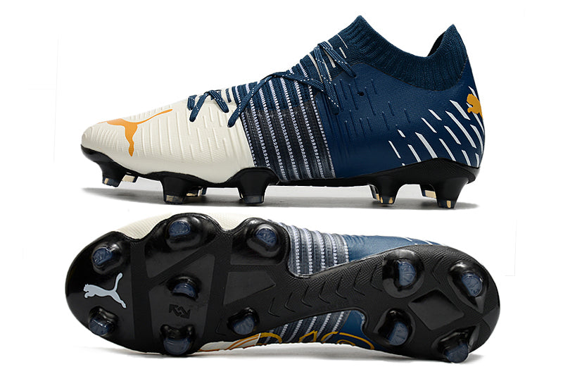 Crampons Future Z 1.1FG de Le 12 -ème Maillot, conçus pour l'escalade, avec pointes en acier et fixation sécurisée.