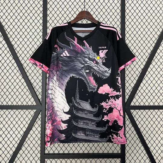 Maillot de football Japon 2023-2024 édition spéciale avec dragon noir et rose, fabriqué par Le 12 -ème Maillot.