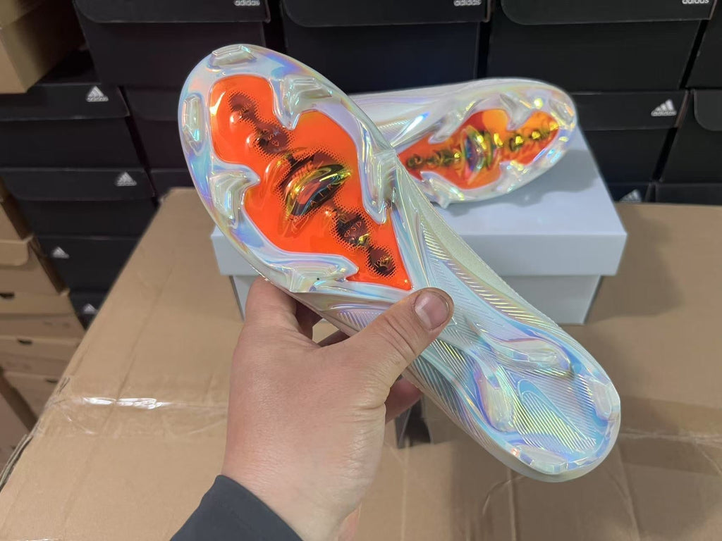Crampons Max95 de Le 12 -ème Maillot, fixation robuste pour chaussures d'hiver, avec pointed métalliques pour la glace et la neige.
