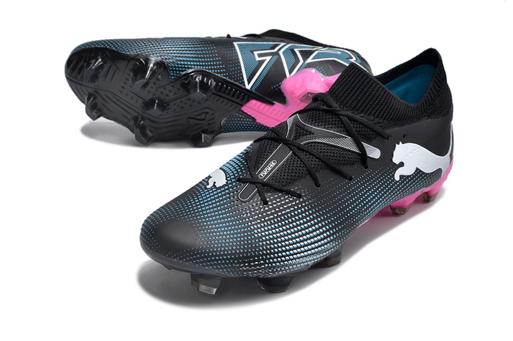 Crampons FUTURE 7 ULTIMATE de Le 12 -ème Maillot, fixation robuste pour l'alpinisme, avec pointes en acier.
