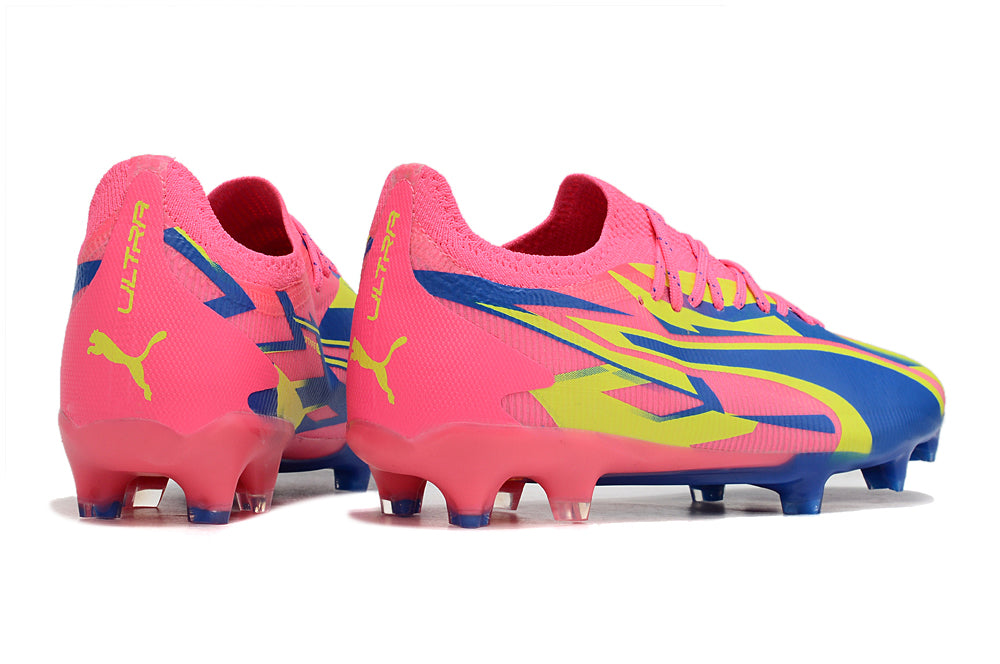 Crampons Ultra Ultimate FG de Le 12 -ème Maillot, pointes en acier pour chaussures de football, fixation solide, design noir et rouge