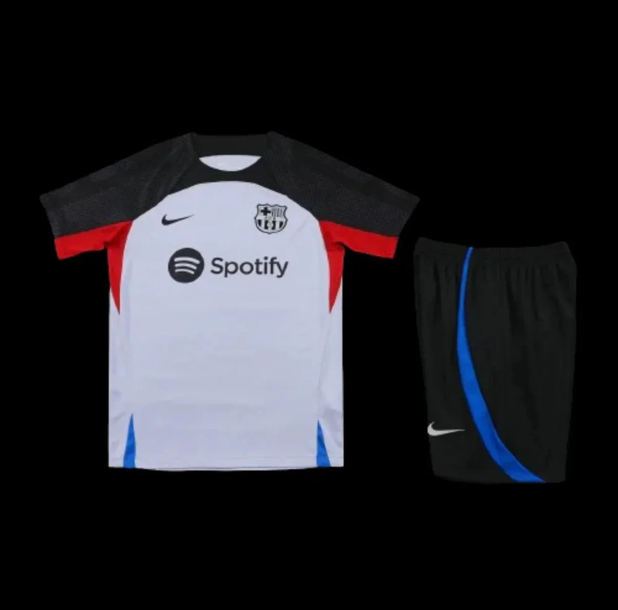 Ensemble Barcelone de Le 12 -ème Maillot, maillot de football bleu avec logo du club, vue de face sur fond blanc.