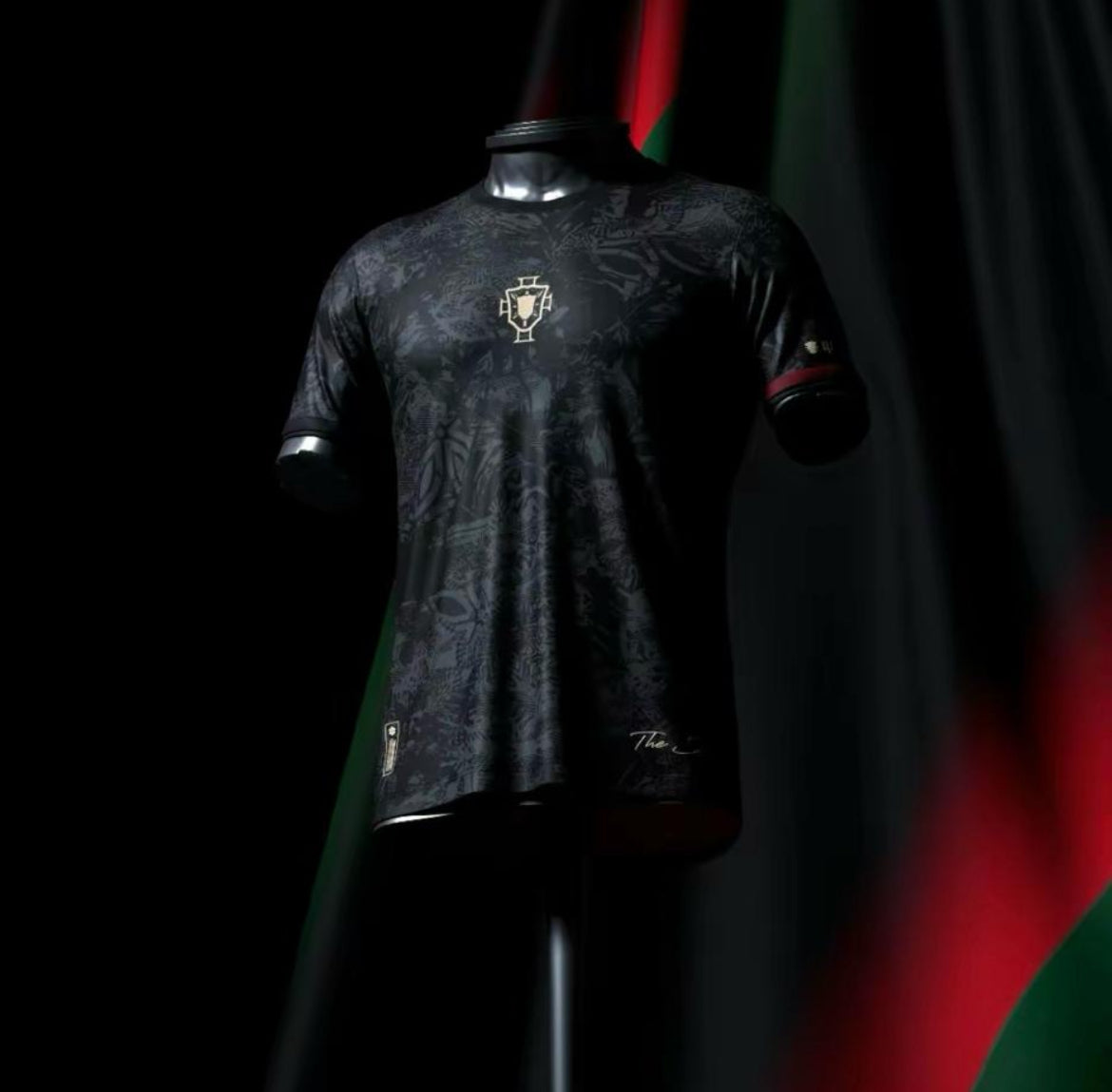 Maillot Portugal édition limitée version Joueur 2023/2024 Le 12, vue de face avec détails du design et logo officiel.