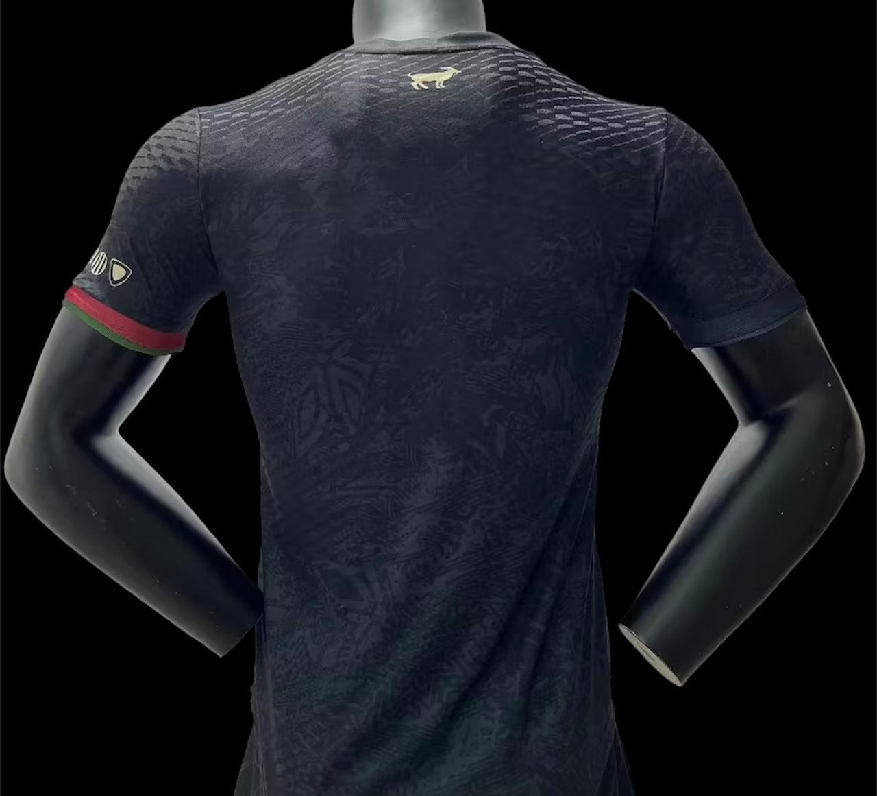 Maillot Portugal édition limitée version Joueur 2023/2024 de Le 12, vue de face avec logo et détails du design.