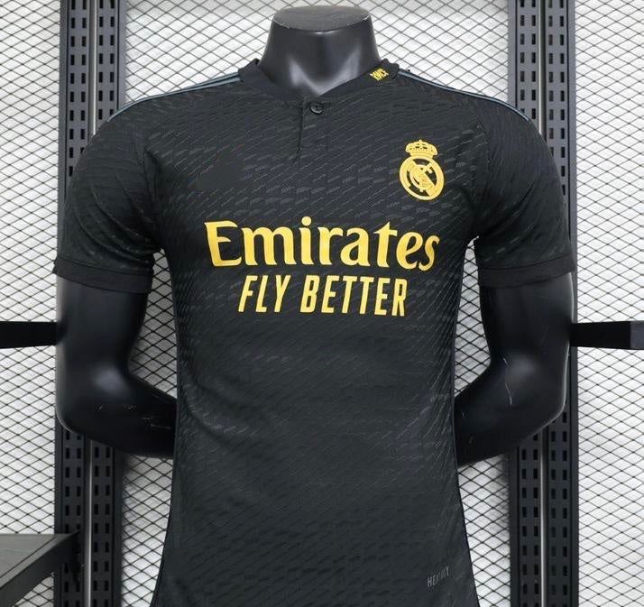 Maillot third Real Madrid 2023-2024, version Player, de la marque Le 12 -ème Maillot, vue de face avec logo et détails du design