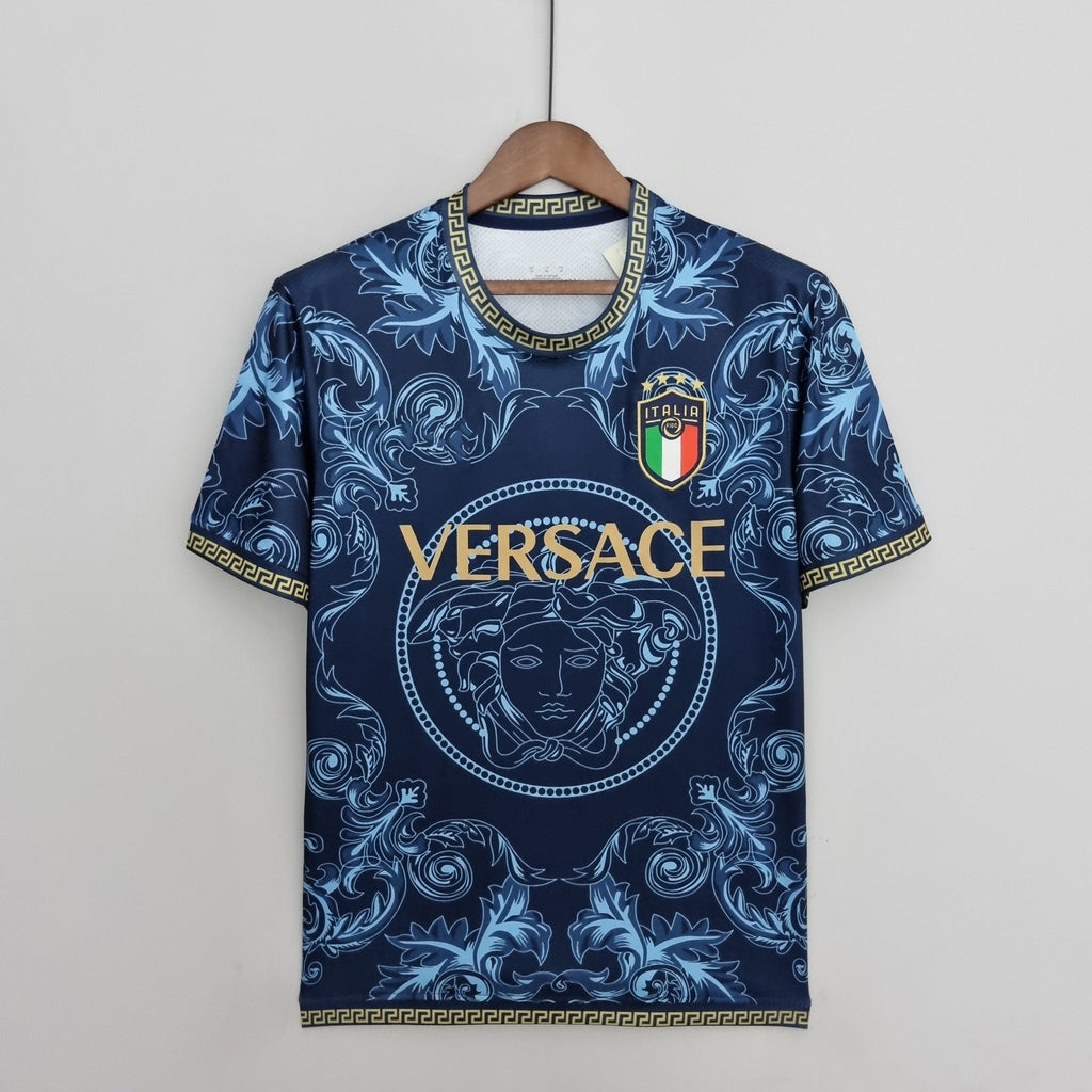 Maillot Italie Concept Bleu et Doré 2023 2024 de Le 12 -ème Maillot, détail du design avec couleurs bleu et doré.