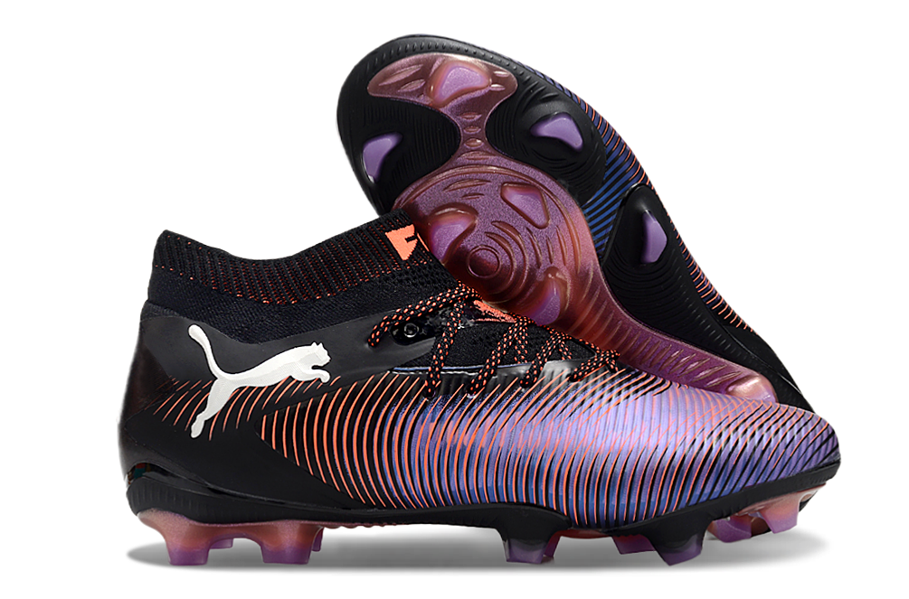 Crampons FUTURE 8 ULTIMATE FG de Le 12 -ème Maillot, pointes en acier pour football, fixation solide et performance améliorée.